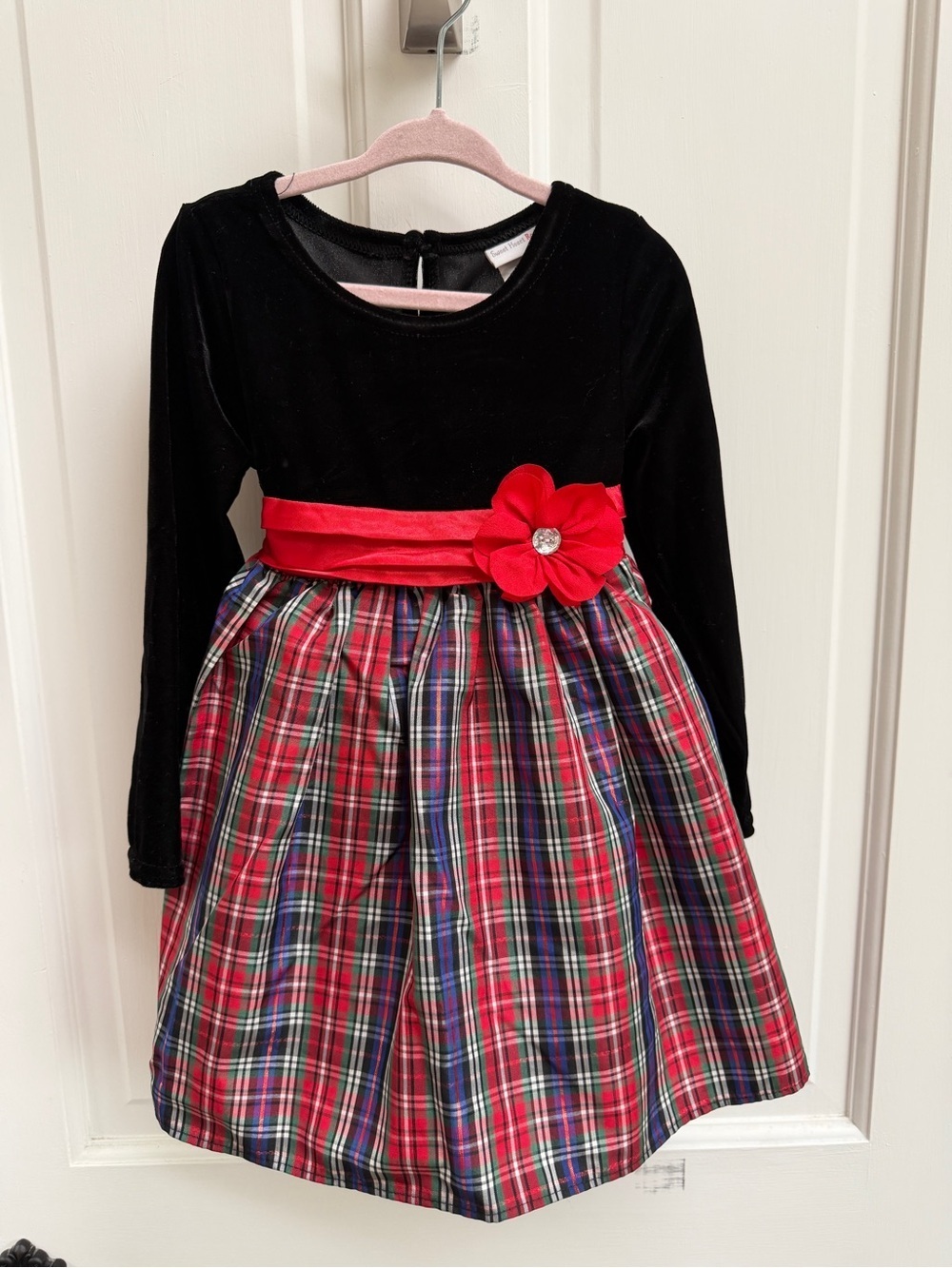 NWOT Sweet Heart Rose 4T Girls Black Red Plaid Long Sleeve Velvet Holiday Dress